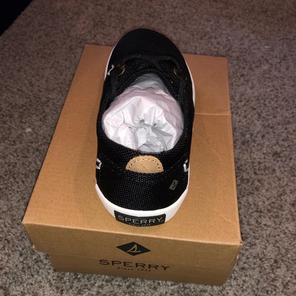 Brand new boy sperry - Picture 3 of 3